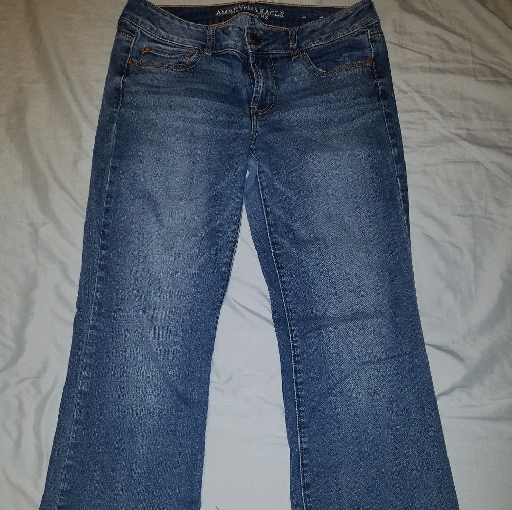 American Eagle favorite boyfriend jeans
